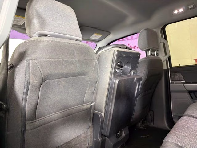 2022 Oxford White Ford F-150 XLT 4X4 Truck