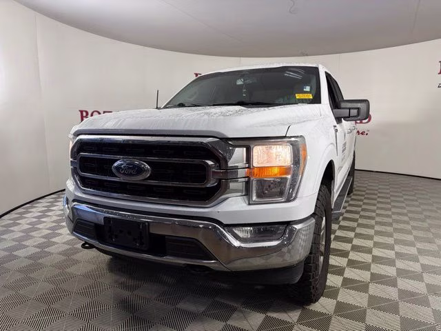 2022 Oxford White Ford F-150 XLT 4X4 Truck