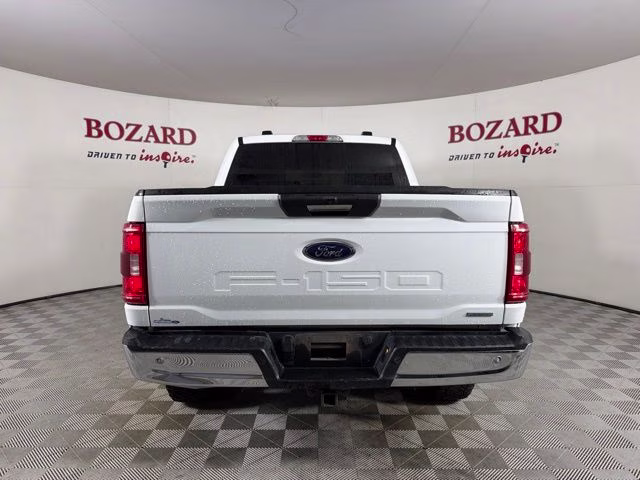 2022 Oxford White Ford F-150 XLT 4X4 Truck