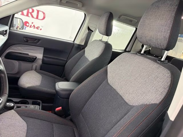 2024 Oxford White Ford Maverick XLT FWD Truck