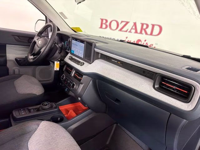 2024 Oxford White Ford Maverick XLT FWD Truck