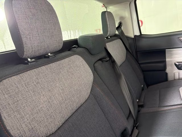 2024 Oxford White Ford Maverick XLT FWD Truck
