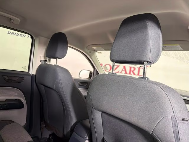 2024 Oxford White Ford Maverick XLT FWD Truck