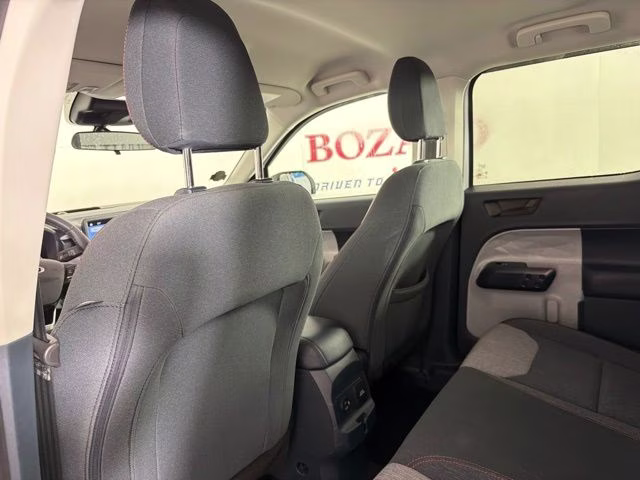 2024 Oxford White Ford Maverick XLT FWD Truck