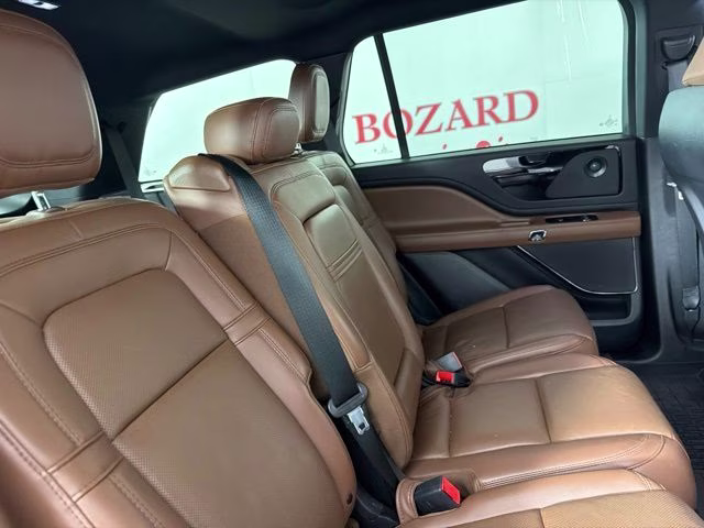 2022 Gray Metallic Lincoln Aviator Reserve RWD SUV