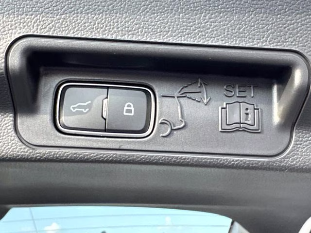2026 White Metallic Ford Explorer Active RWD SUV