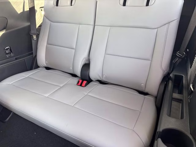2026 White Metallic Ford Explorer Active RWD SUV