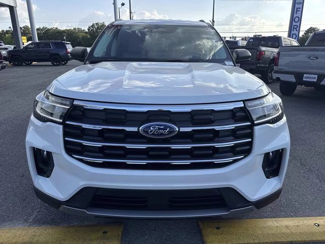2026 White Metallic Ford Explorer Active RWD SUV