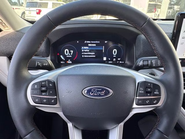 2026 White Metallic Ford Explorer Active RWD SUV