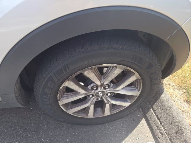 2016 Bright Silver Kia Sportage LX AWD SUV