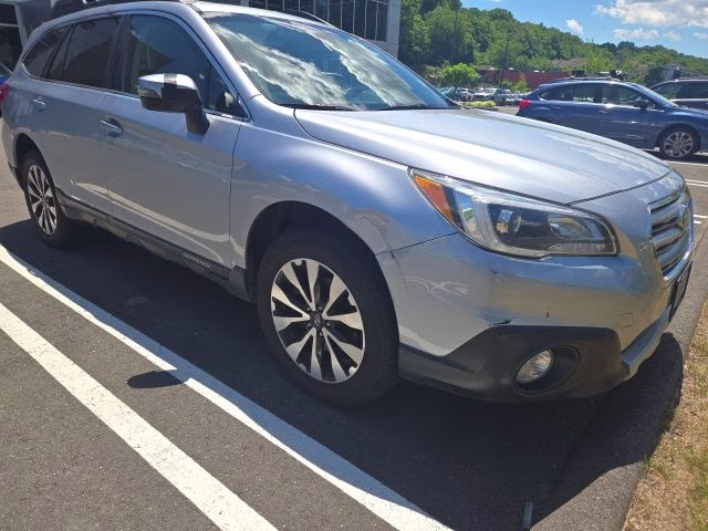 2017 Ice Silver Metallic Subaru Outback 3.6R AWD SUV