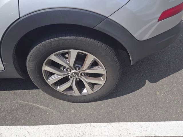 2016 Bright Silver Kia Sportage LX AWD SUV