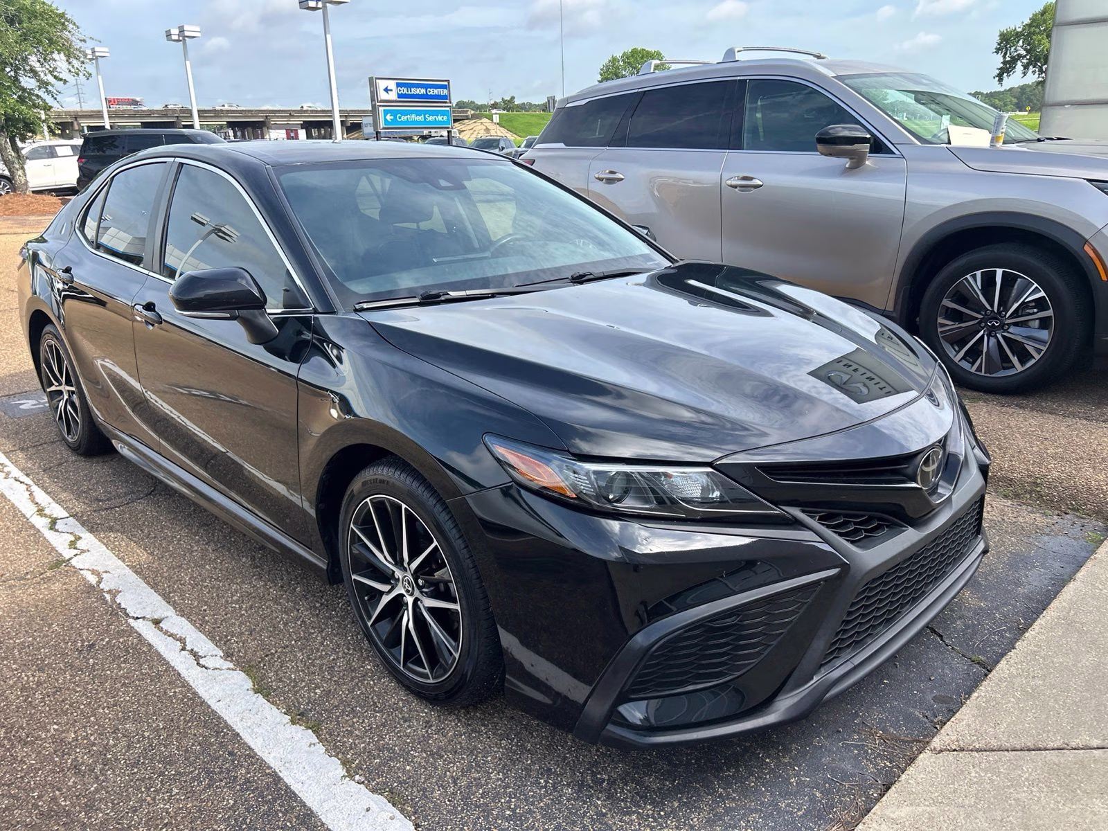 2023 Midnight Black Metallic Toyota Camry SE FWD Sedan