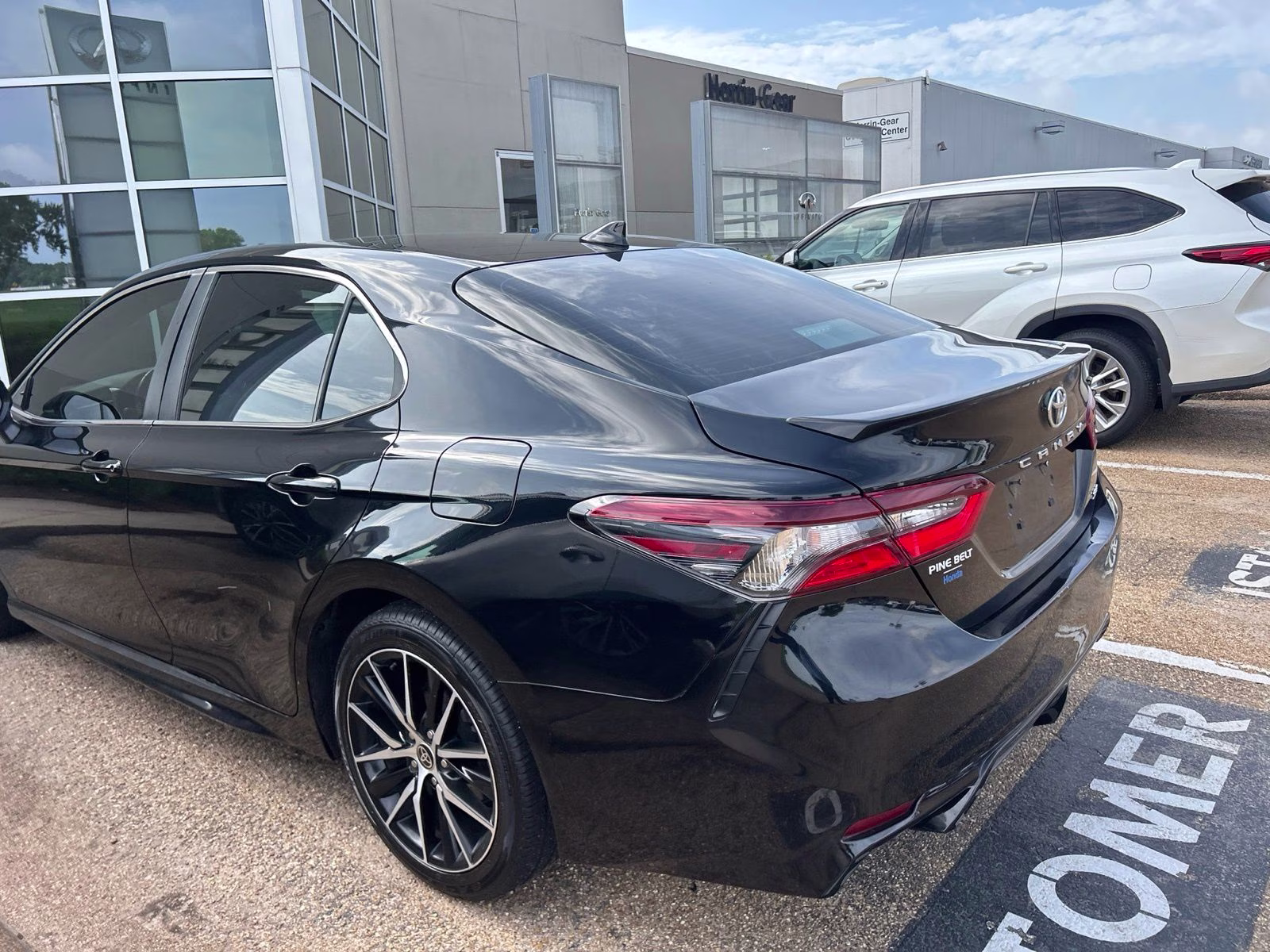 2023 Midnight Black Metallic Toyota Camry SE FWD Sedan