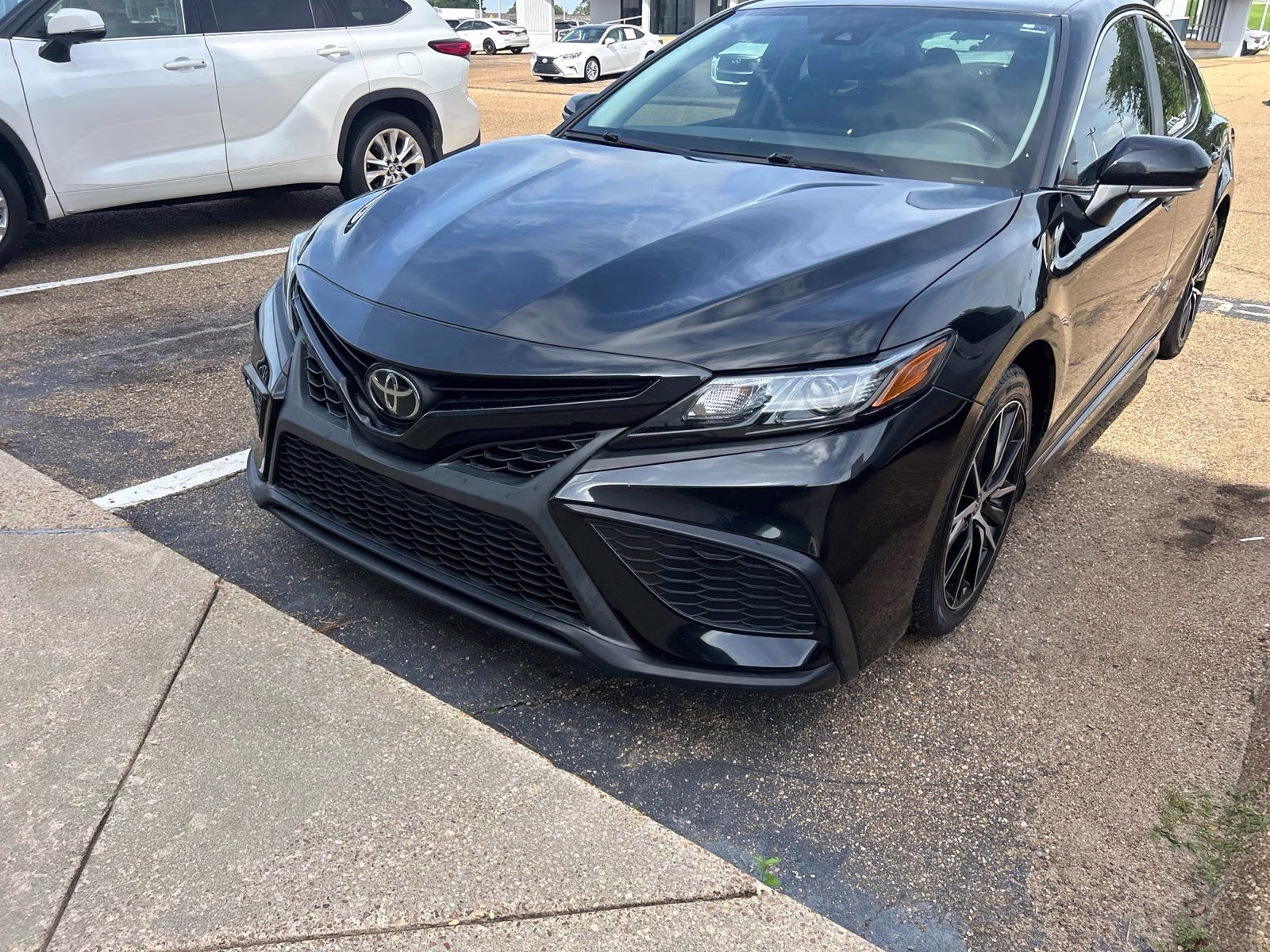 2023 Midnight Black Metallic Toyota Camry SE FWD Sedan