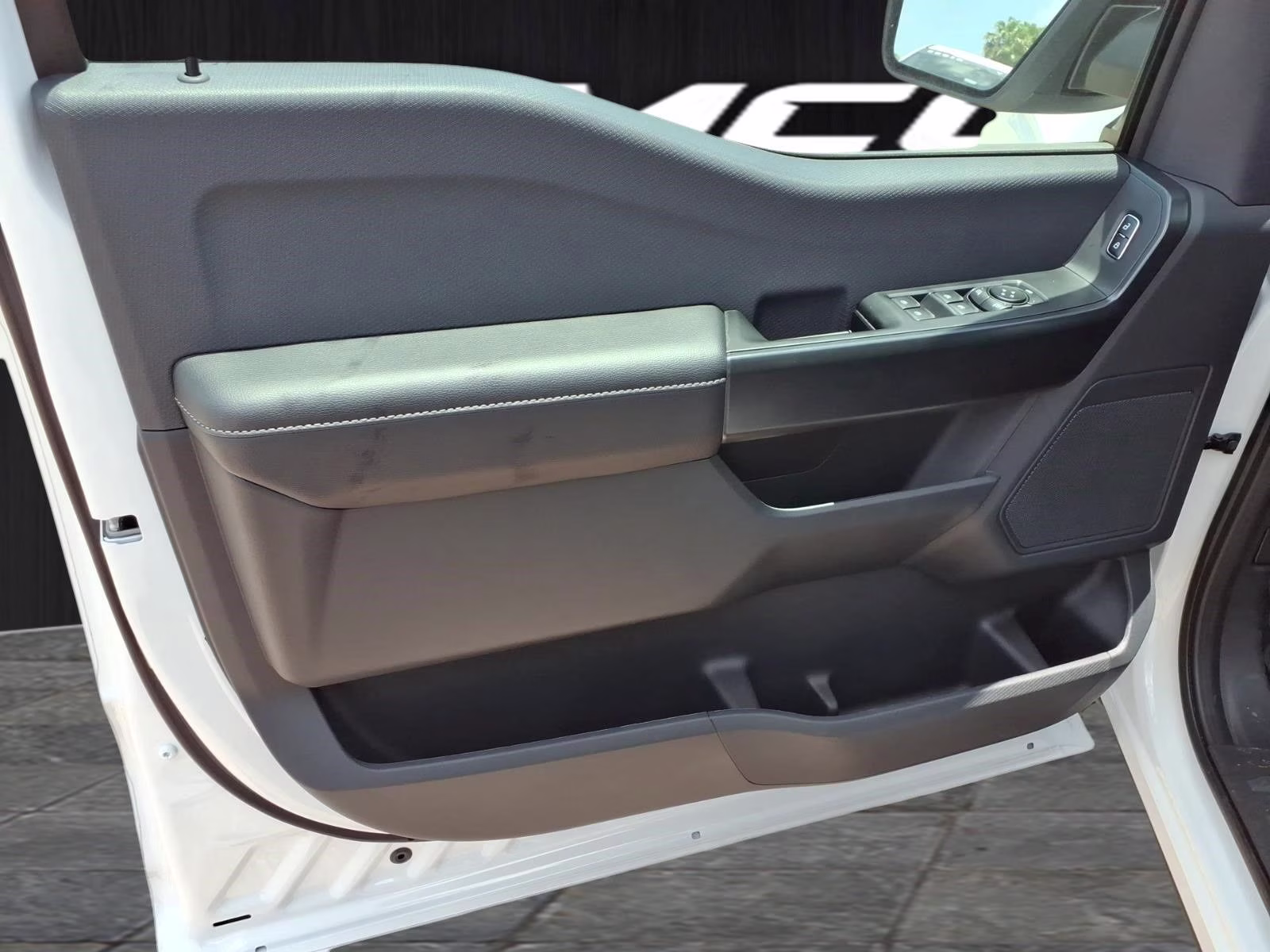 2026 Oxford White Ford F-150 STX 4X4 Truck