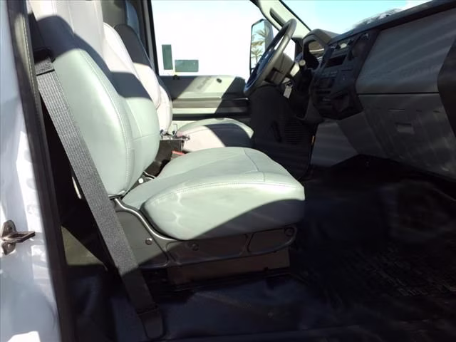 2025 Oxford White Ford F-750SD Base RWD Truck