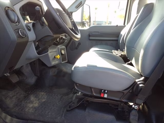 2025 Oxford White Ford F-750SD Base RWD Truck