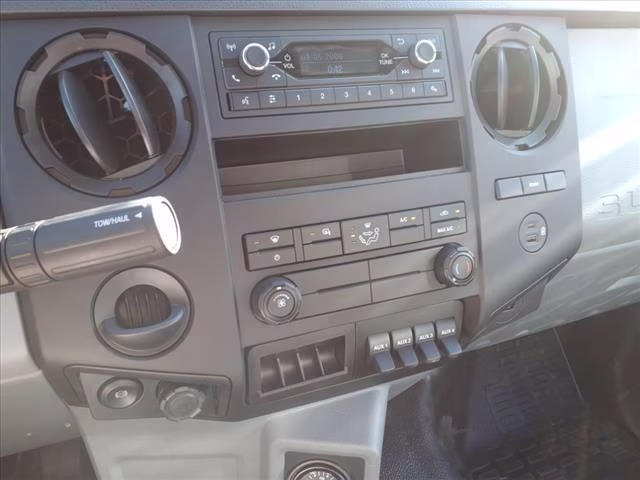 2025 Oxford White Ford F-750SD Base RWD Truck