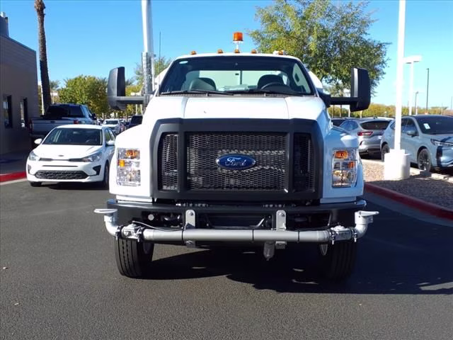2025 Oxford White Ford F-750SD Base RWD Truck