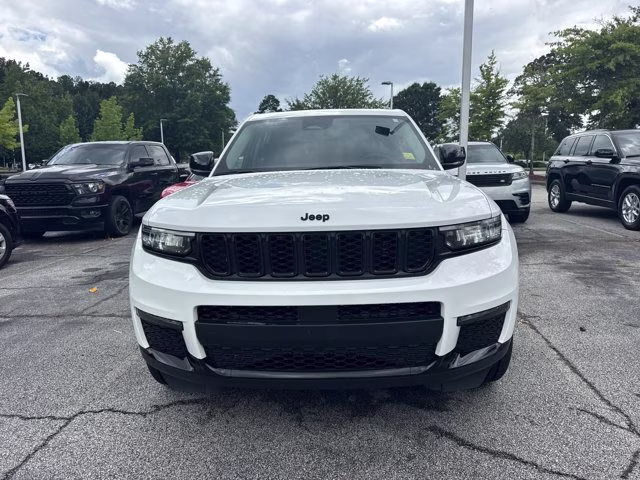 2024 Bright White Clearcoat Jeep Grand Cherokee L Limited 4X4 SUV