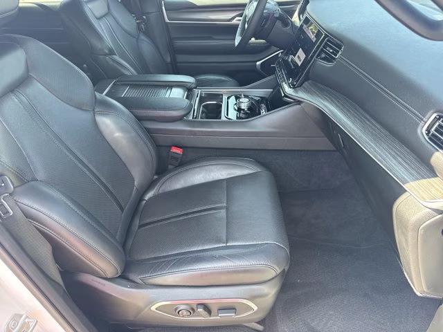 2024 Bright White Clearcoat Jeep Wagoneer L Series II 4X4 SUV