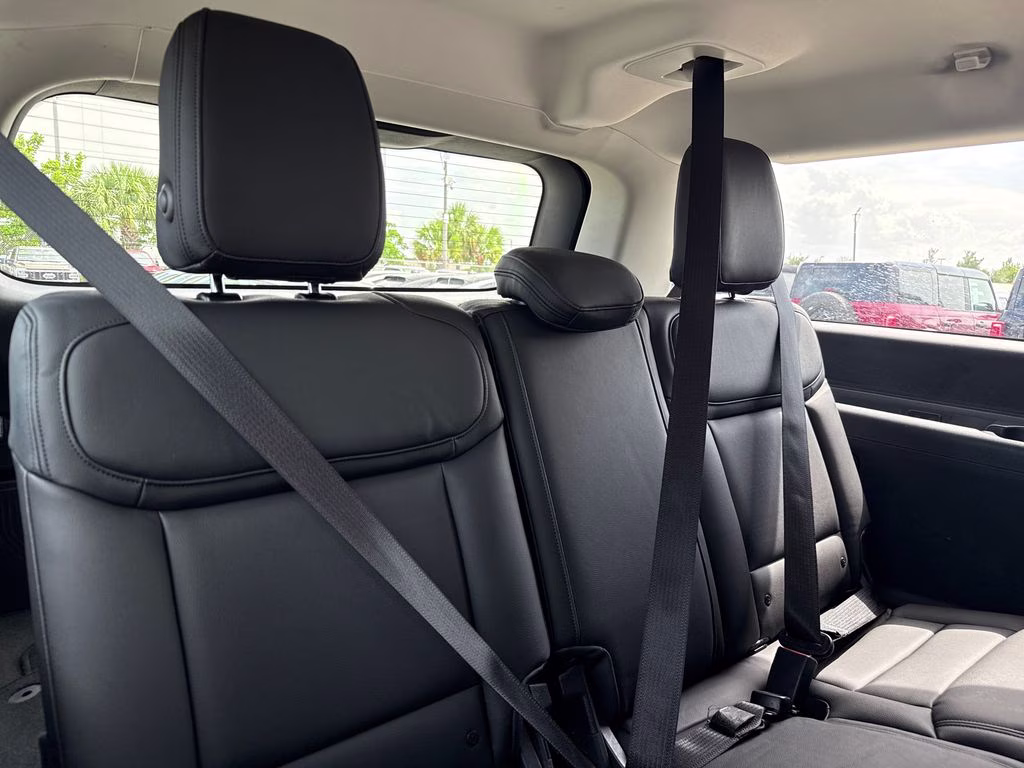 2025 Oxford White Ford Expedition Max Active RWD SUV