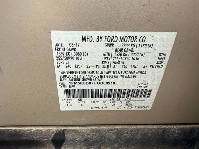 2017 White Gold Metallic Ford Explorer XLT 4X4 SUV