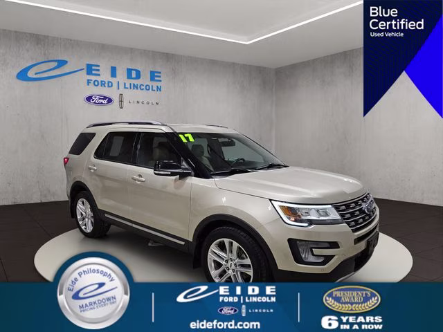 2017 White Gold Metallic Ford Explorer XLT 4X4 SUV