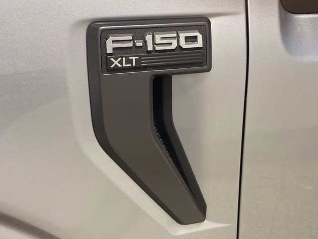 2021 Iconic Silver Metallic Ford F-150 XLT 4X4 Truck