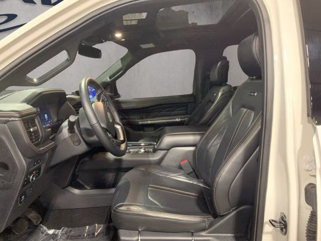2024 White Metallic Ford Expedition Max Platinum 4X4 SUV