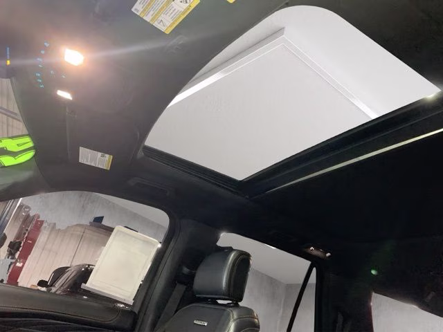 2024 White Metallic Ford Expedition Max Platinum 4X4 SUV