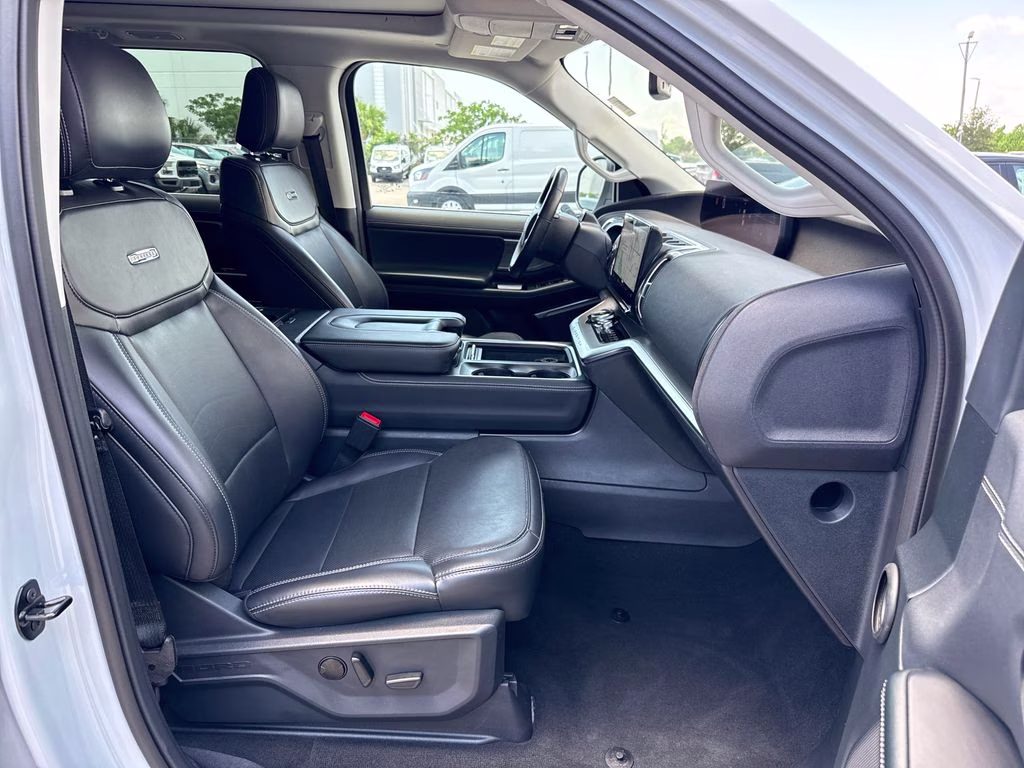 2025 Space Silver Metallic Ford Expedition Max Platinum 4X4 SUV