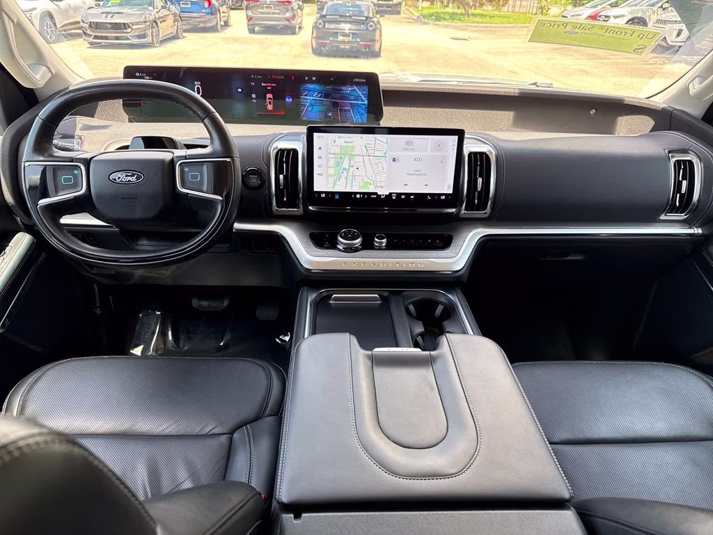 2025 Space Silver Metallic Ford Expedition Max Platinum 4X4 SUV