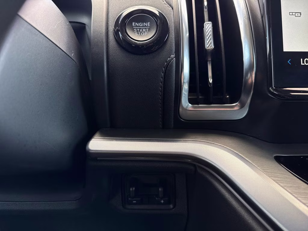 2025 Agate Black Metallic Ford Expedition Platinum 4X4 SUV
