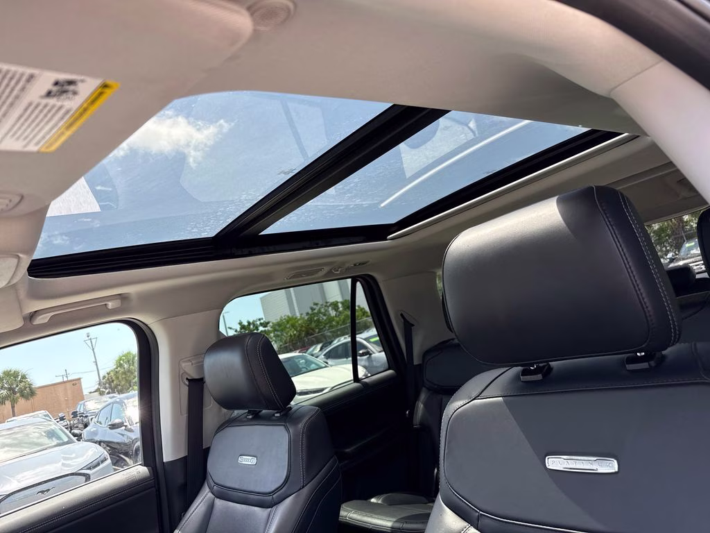 2025 Agate Black Metallic Ford Expedition Platinum 4X4 SUV