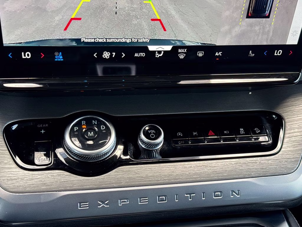 2025 Agate Black Metallic Ford Expedition Platinum 4X4 SUV