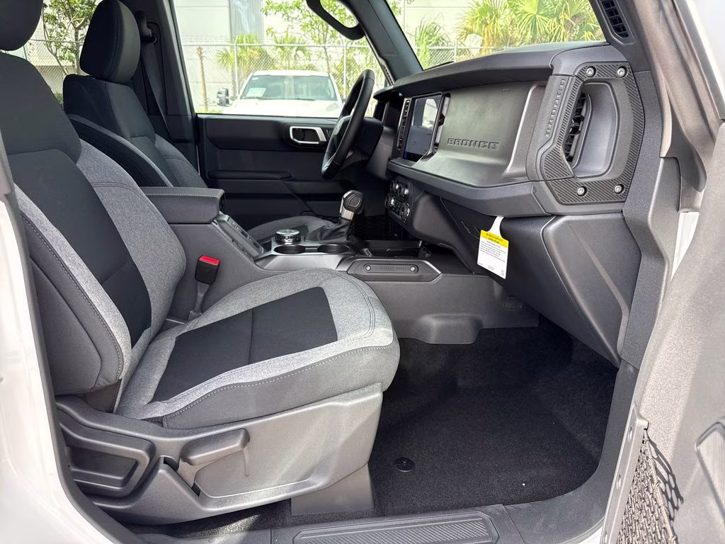 2026 Oxford White Ford Bronco Big Bend 4X4 SUV