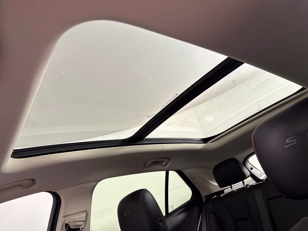 2022 Ebony Twilight Metallic Buick Envision Essence FWD SUV