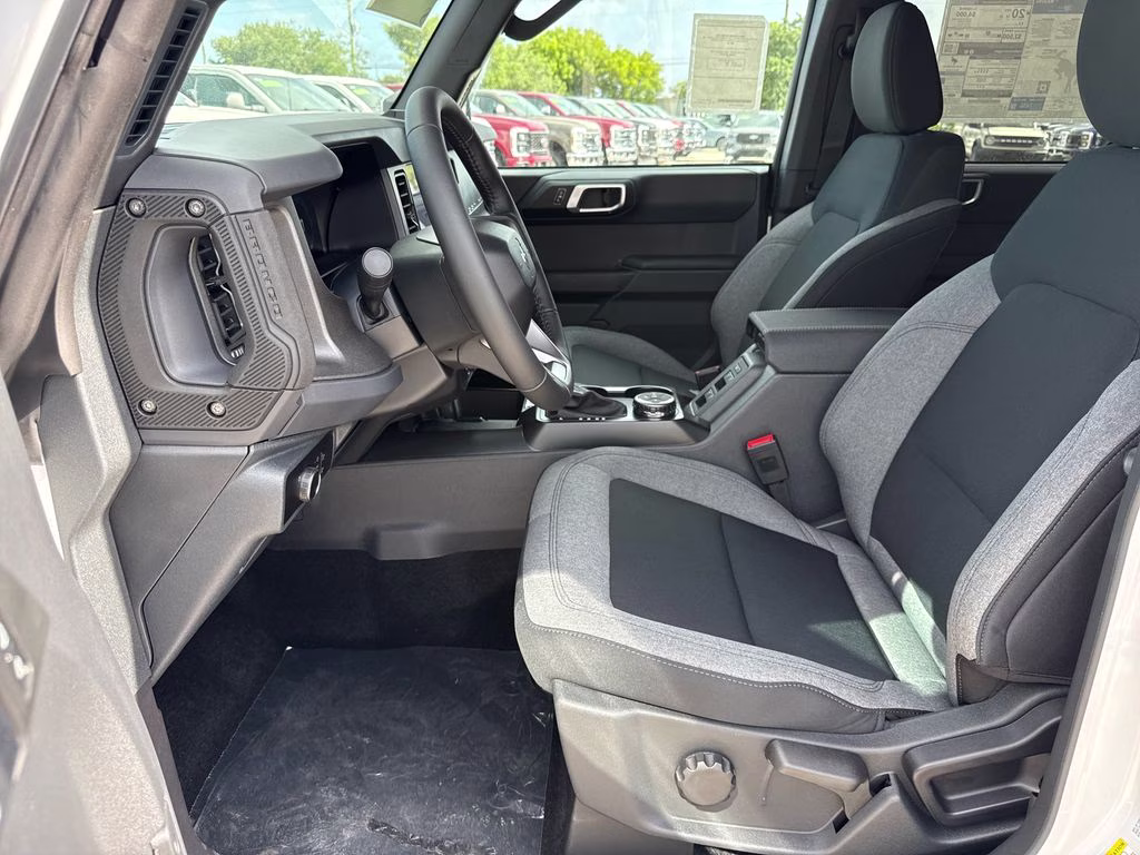 2026 Oxford White Ford Bronco Big Bend 4X4 SUV