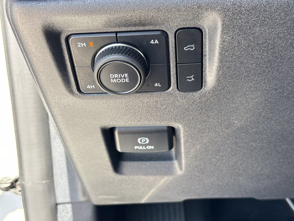 2025 Oxford White Ford Expedition Max Platinum 4X4 SUV