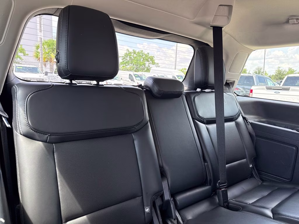 2025 Agate Black Metallic Ford Expedition Platinum 4X4 SUV