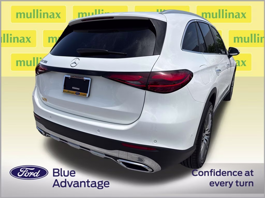 2025 Polar White Mercedes-Benz GLC GLC 300 RWD SUV