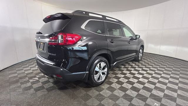 2019 Crystal Black Silica Subaru Ascent Premium AWD SUV