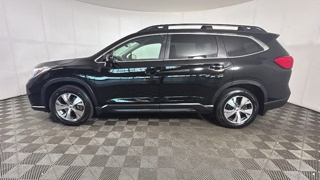 2019 Crystal Black Silica Subaru Ascent Premium AWD SUV