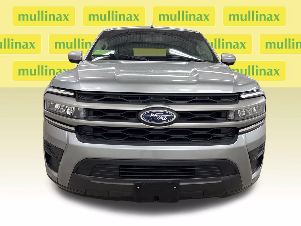 2023 Iconic Silver Metallic Ford Expedition XLT RWD SUV