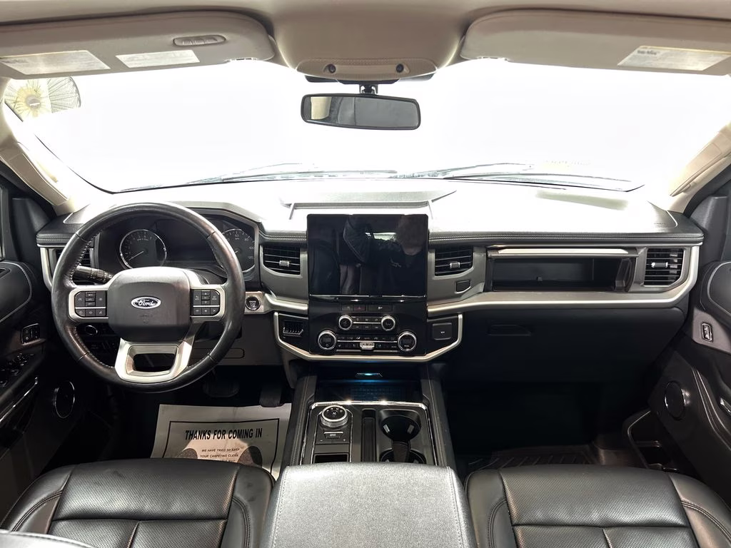2023 Iconic Silver Metallic Ford Expedition XLT RWD SUV