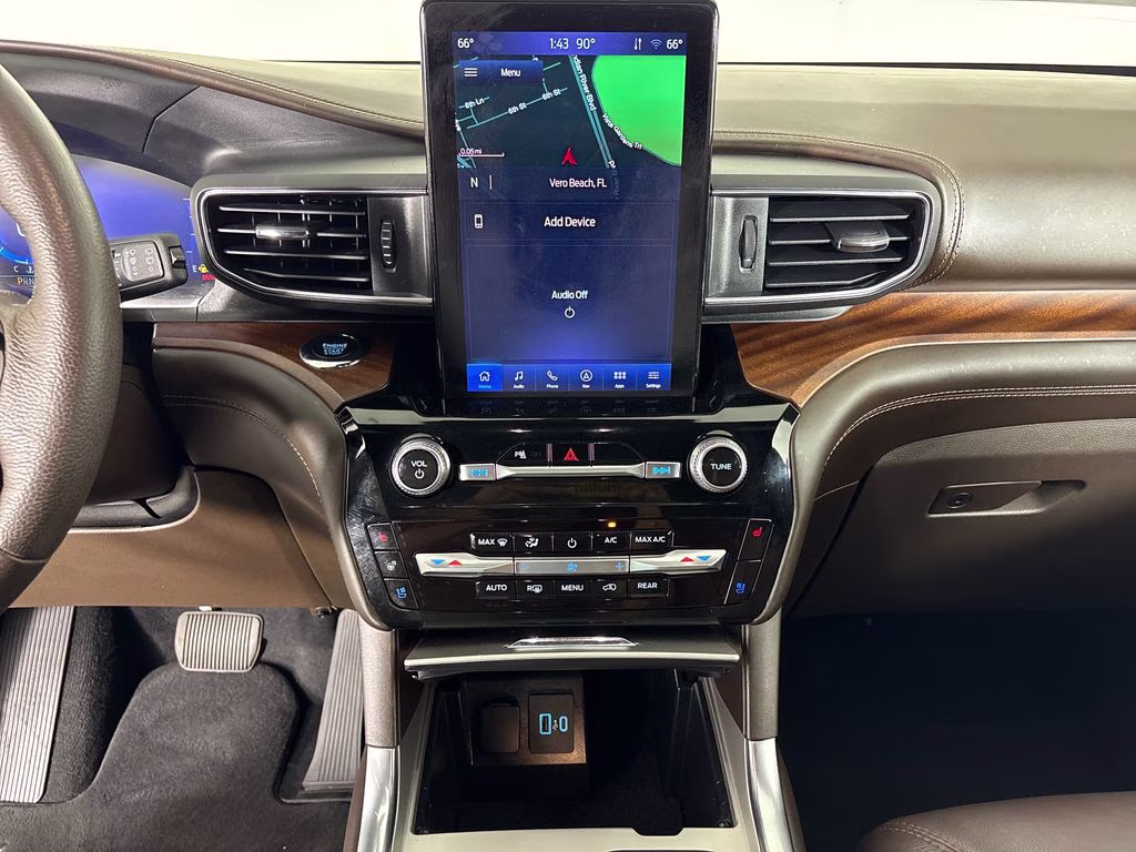 2023 White Metallic Ford Explorer King Ranch RWD SUV
