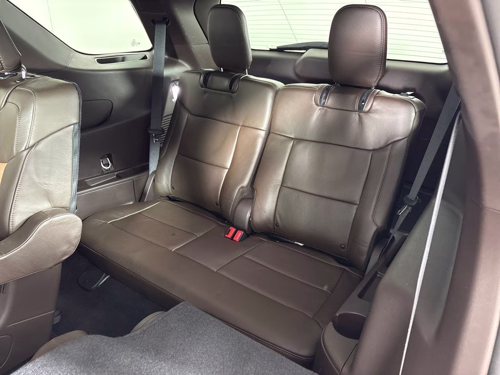 2023 White Metallic Ford Explorer King Ranch RWD SUV