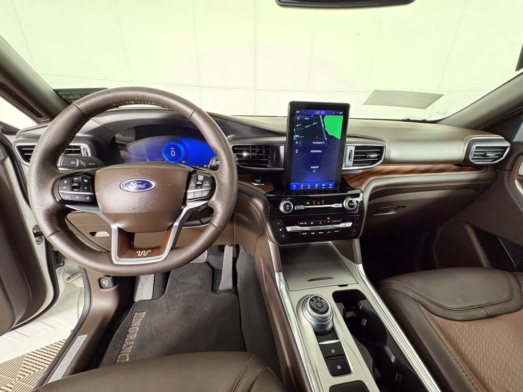 2023 White Metallic Ford Explorer King Ranch RWD SUV
